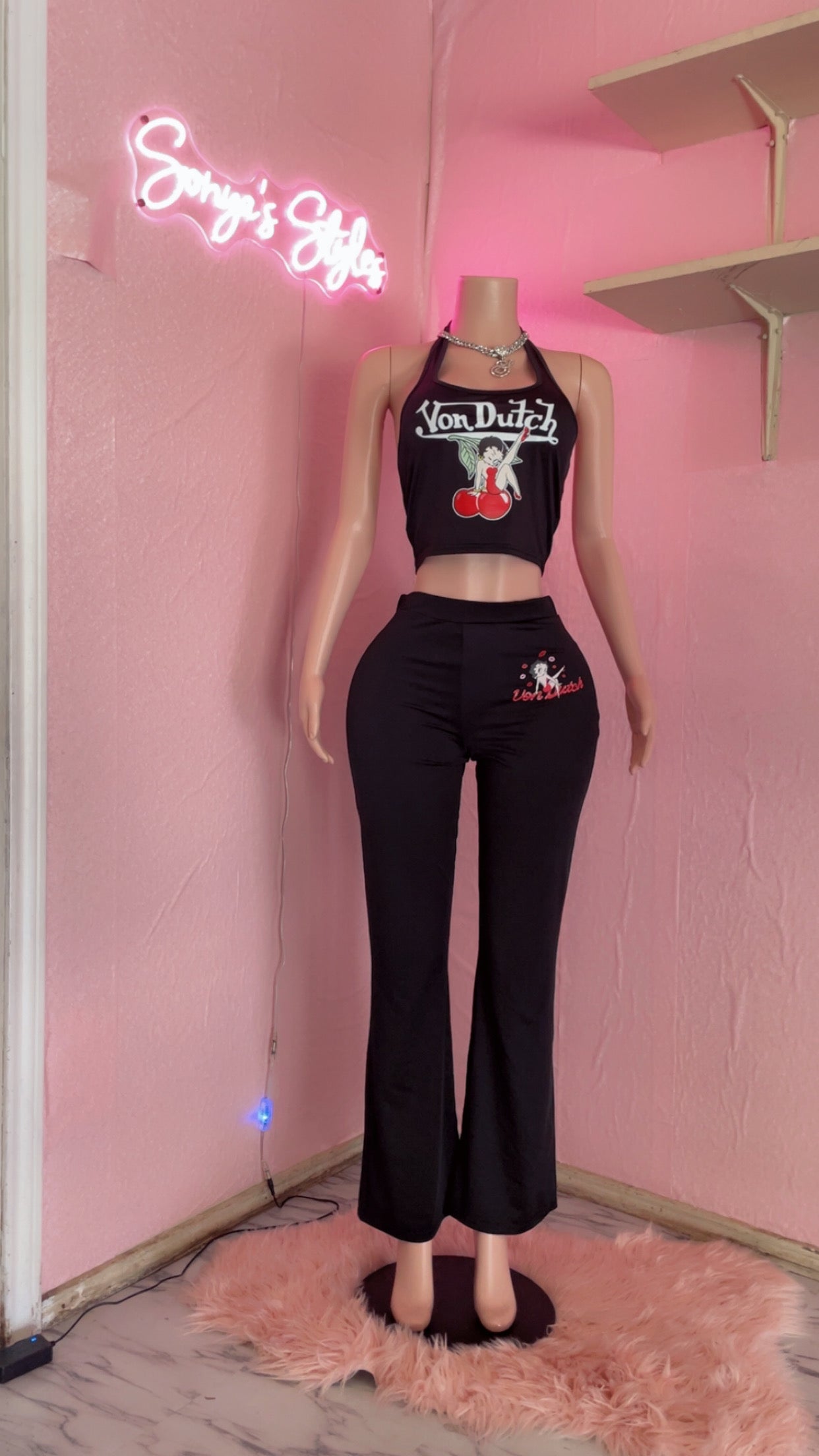 Von Dutch Halter Set