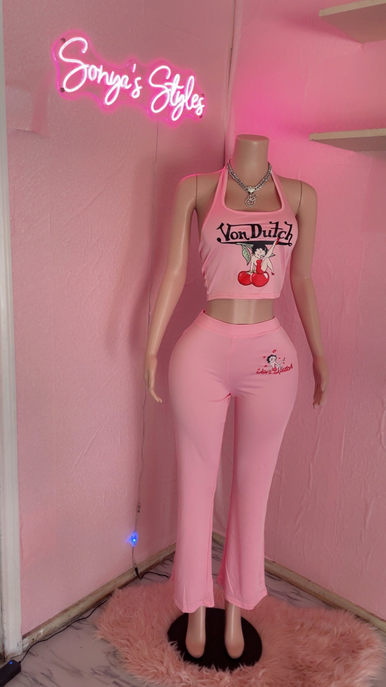 Von Dutch Inspired Halter Set
